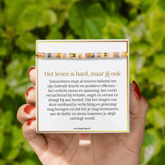 Armband "Het Leven Is Hard, Maar Jij Ook"